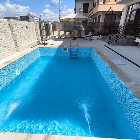 Sunriviera Konukevi 3*