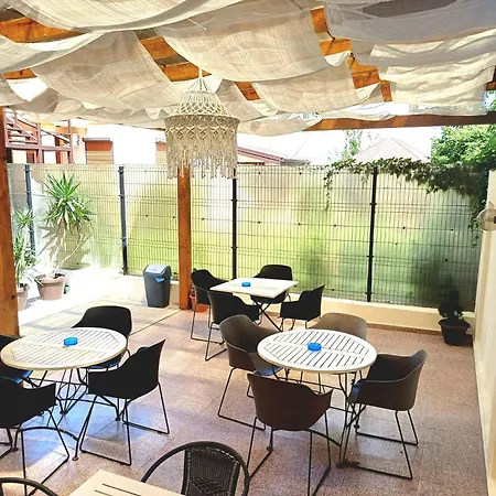 Konukevi Sunriviera 3*